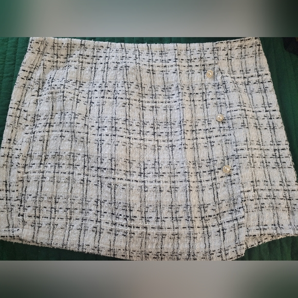 Shein Curve 4X (18/20) White Skirt - Picture 3 of 4